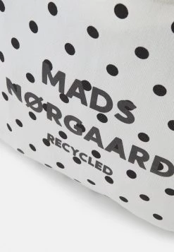 Mads Nørgaard BOUTIQUE ATHENE - Shopping Bag - Snowhite - Damen 13 Mads Nørgaard BOUTIQUE ATHENE - Shopping Bag - Snowhite - Damen -Mads Nørgaard Verkäufe 2022 ccabcb30aa9b4cd89e9084c60b44ac00