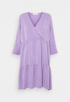 Modström - Damen JESPER DRESS - Freizeitkleid - Lavender 12 Modström - Damen JESPER DRESS - Freizeitkleid - Lavender -Mads Nørgaard Verkäufe 2022 cdd5789e12f84cd5811a6785994c06ff