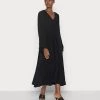 Mads Nørgaard - Damen GAZE BELLINI DRESS - Freizeitkleid - Black -Mads Nørgaard Verkäufe 2022 ce52dc07bac443fab1d800952516474d