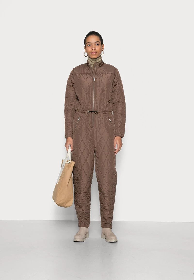 Modström - Damen KRYSTAL PADDED - Jumpsuit - Chipmunk 4 Modström - Damen KRYSTAL PADDED - Jumpsuit - Chipmunk – Bild 2