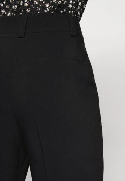 Modström GALE STRAIGHT PANTS - Stoffhose - Black - Damen 11 Modström GALE STRAIGHT PANTS - Stoffhose - Black - Damen -Mads Nørgaard Verkäufe 2022 d468ca0aab0642558f34b991b2e551df