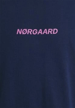Mads Nørgaard - Herren T-Shirt Print - Medieval Blue 7 Mads Nørgaard - Herren T-Shirt Print - Medieval Blue -Mads Nørgaard Verkäufe 2022 dacf49ca37584d9fa16532c69c3c0924