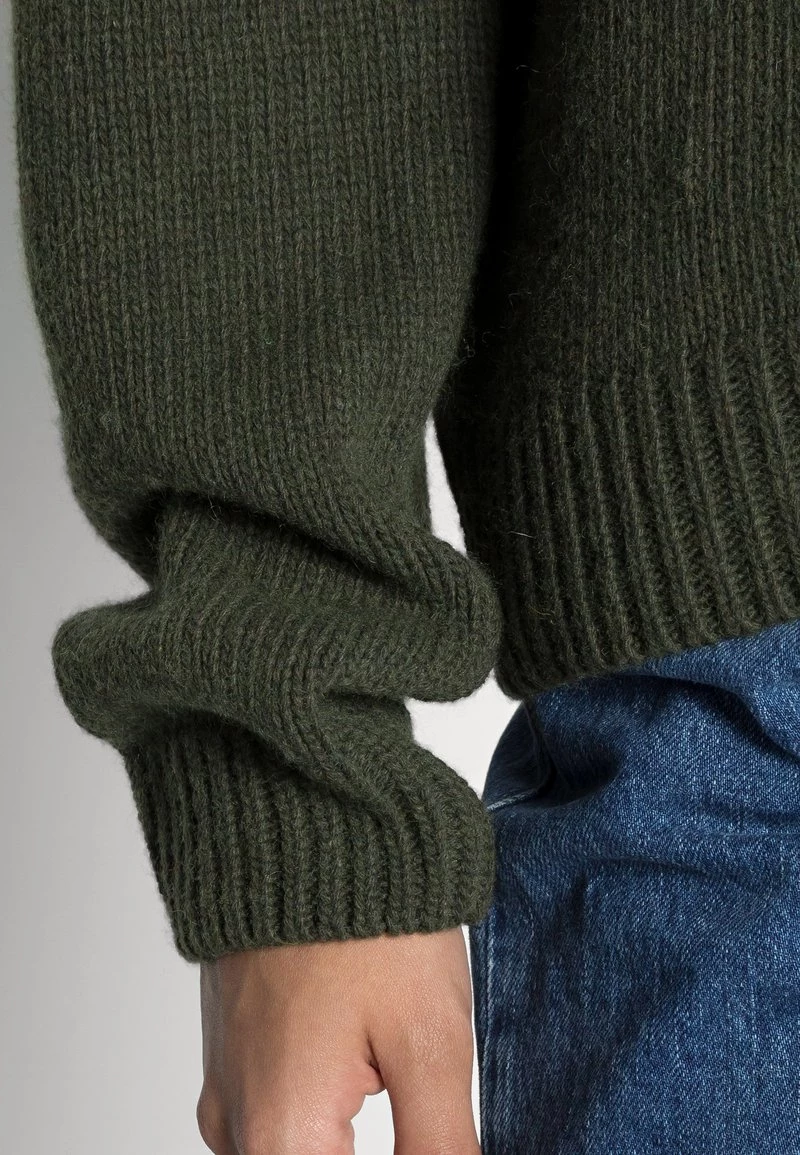 Mads Nørgaard RECYCLED MIX KAILY - Strickpullover - Forest Night - Damen 7 Mads Nørgaard RECYCLED MIX KAILY - Strickpullover - Forest Night - Damen – Bild 5