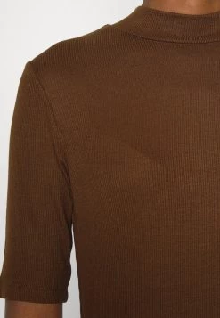 Modström - Damen KROWN - T-Shirt Basic - Pecan 15 Modström - Damen KROWN - T-Shirt Basic - Pecan -Mads Nørgaard Verkäufe 2022 f34ccfba3f204e5181898981c3772775